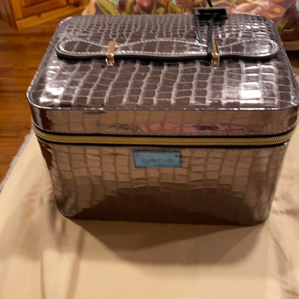 Make up case